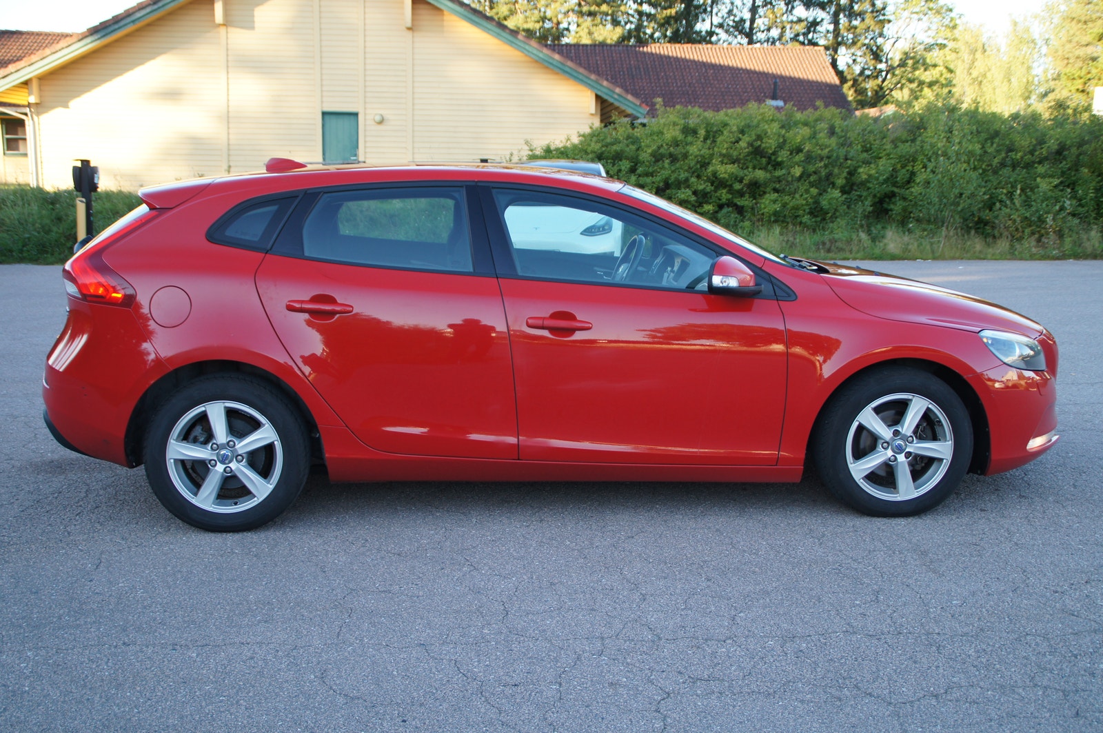 Volvo V40 D2 Manual, 6-trins, 115ps, 2014