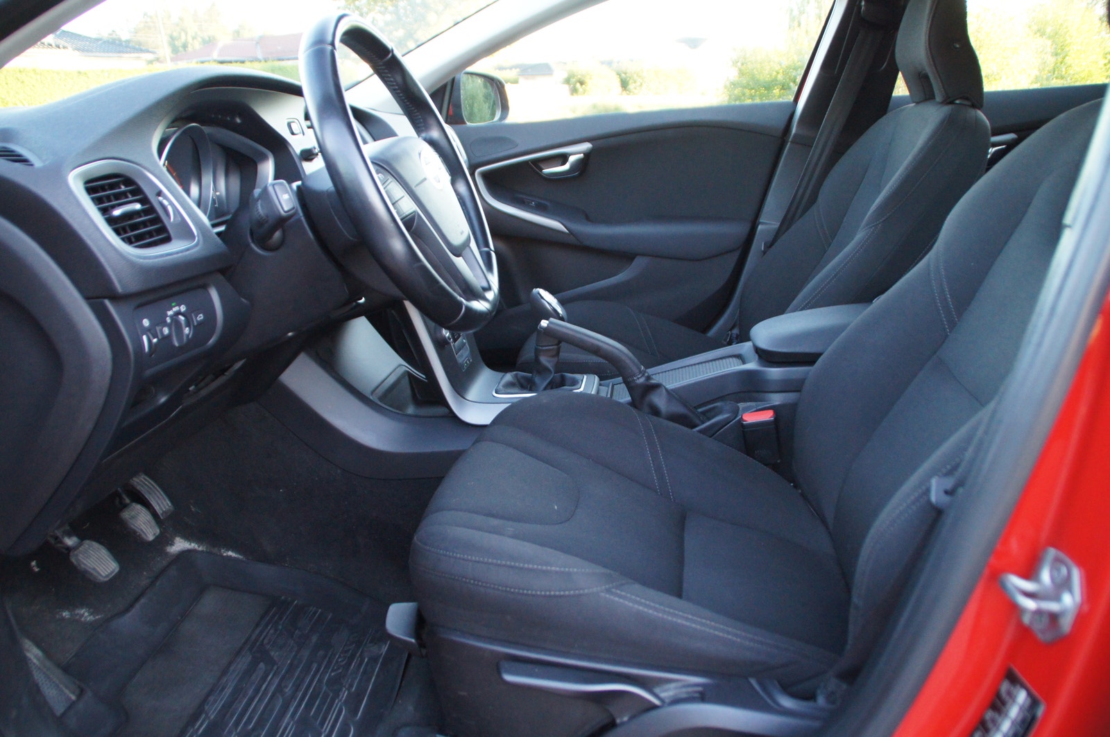 Volvo V40 D2 Manual, 6-trins, 115ps, 2014