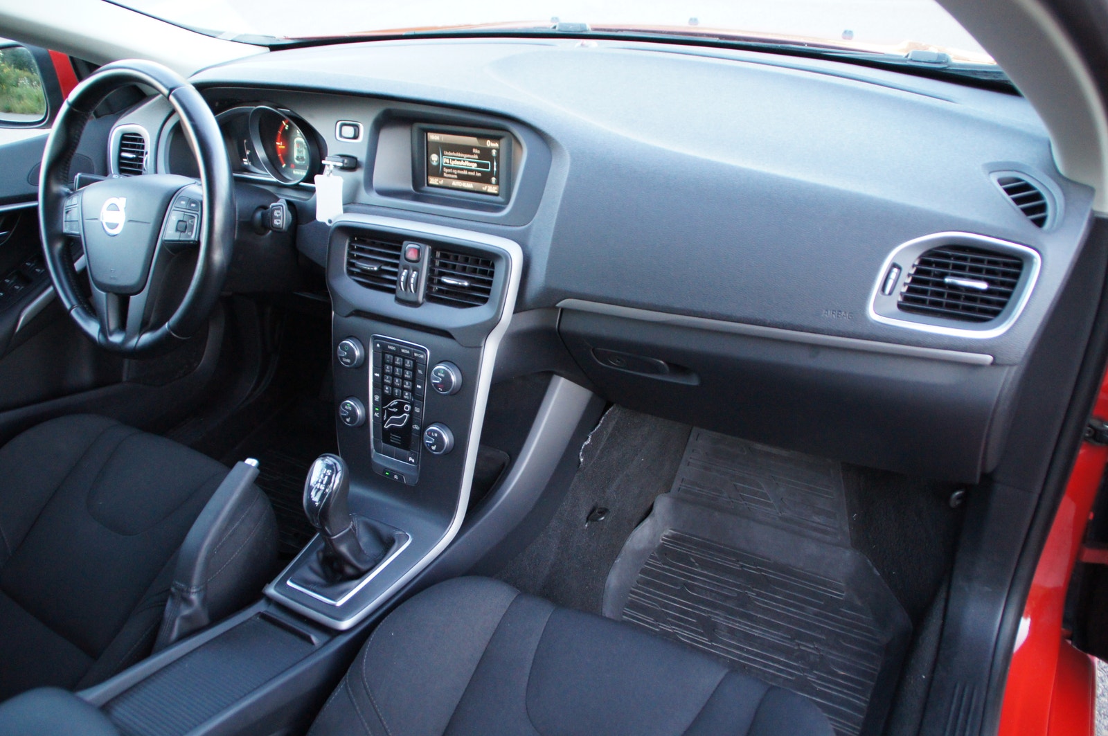 Volvo V40 D2 Manual, 6-trins, 115ps, 2014