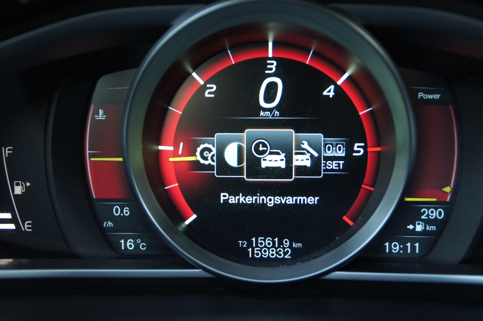 Volvo V40 D2 Manual, 6-trins, 115ps, 2014