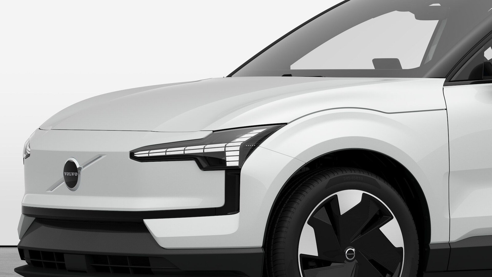 Volvo EX30 Single Motor Extended Range, 272hp, 2025