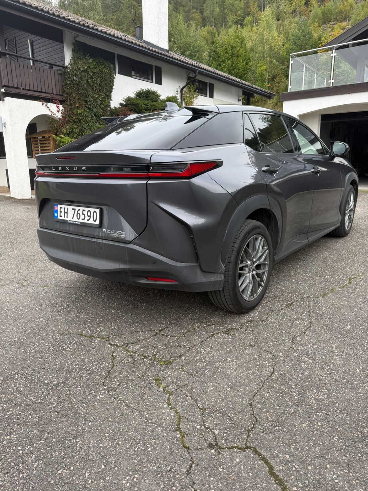 Lexus RZ 450e, 313ps, 2024