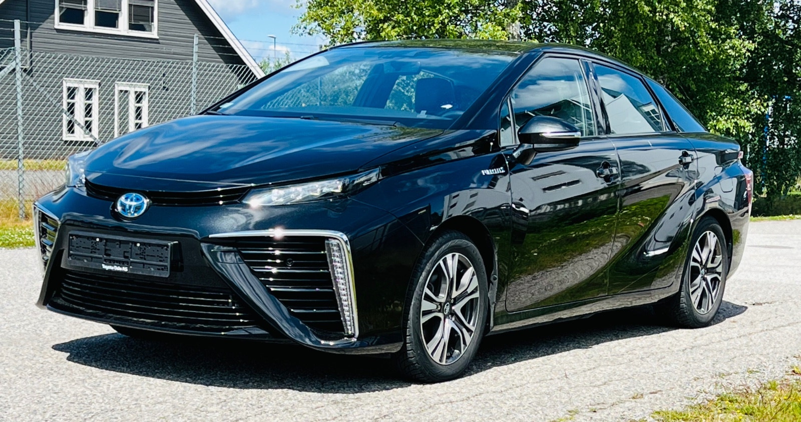 Toyota Mirai FuelCell, 154hp, 2018