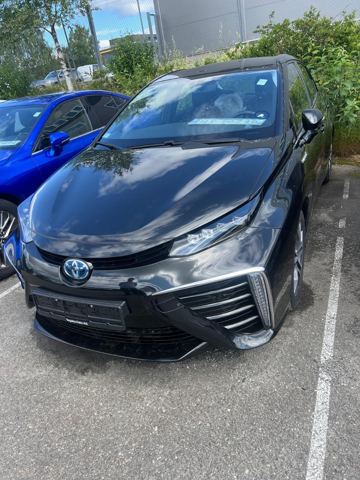 Toyota Mirai FuelCell, 154hp, 2018