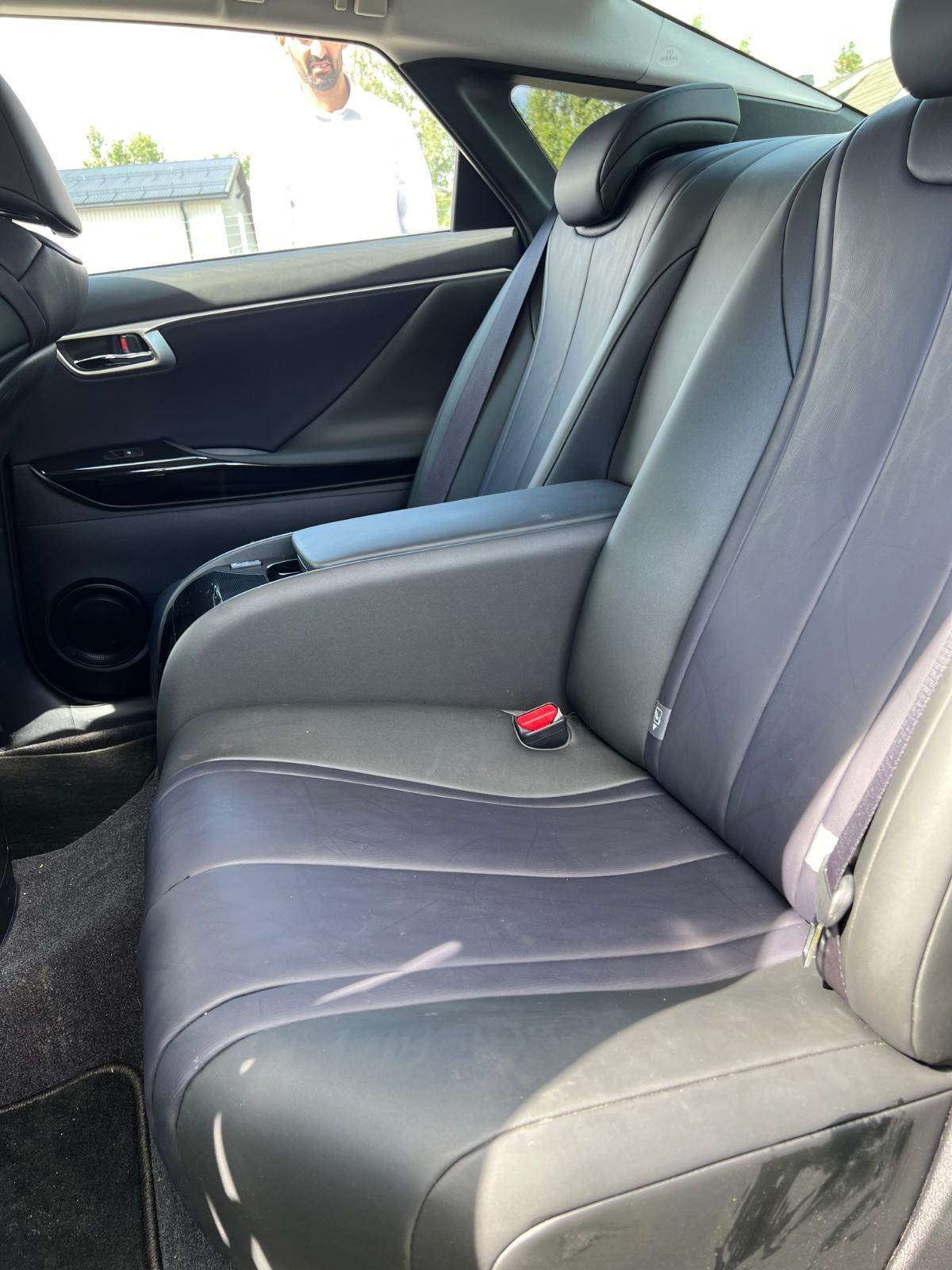 Toyota Mirai FuelCell, 154hp, 2018