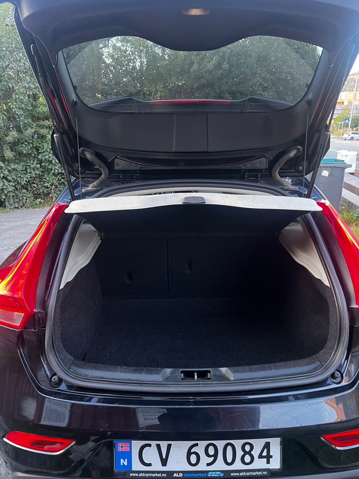 Volvo V40 D2 Manual, 6-trins, 115ps, 2013