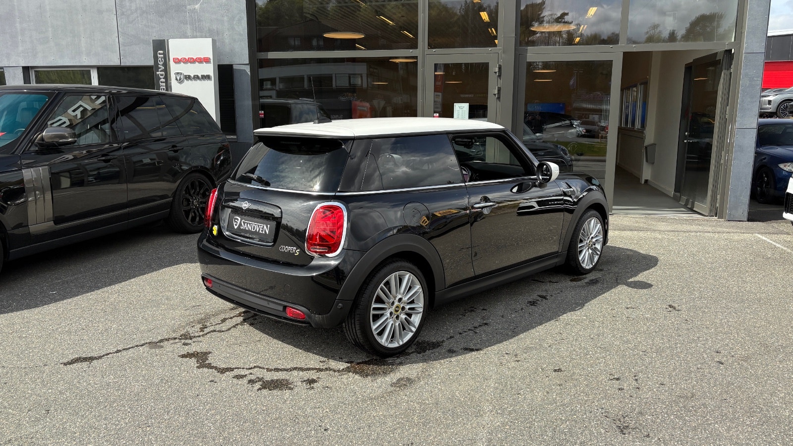 MINI Cooper SE, 184hp, 2023