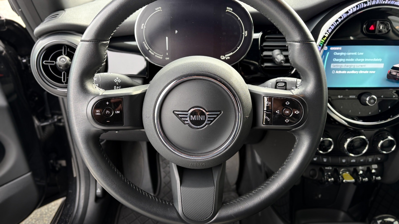 MINI Cooper SE, 184hp, 2023