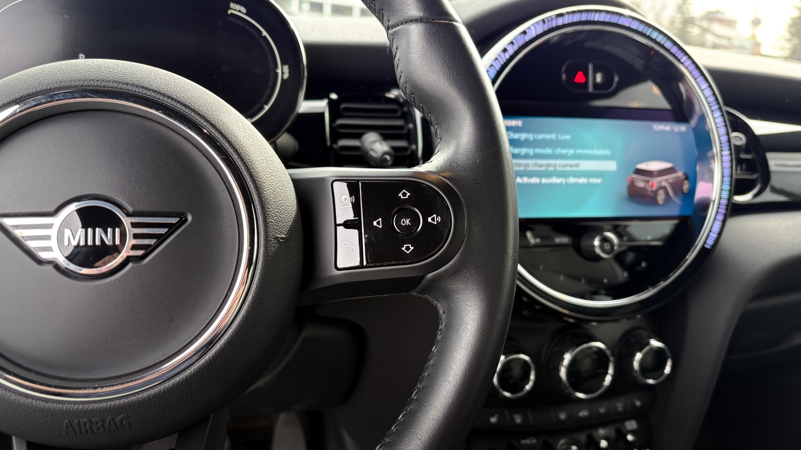 MINI Cooper SE, 184hp, 2023