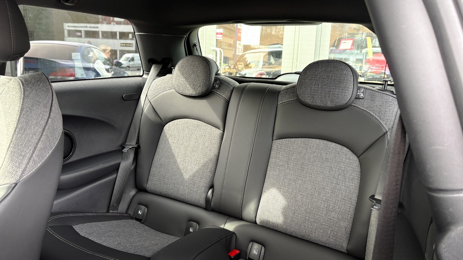 MINI Cooper SE, 184hp, 2023