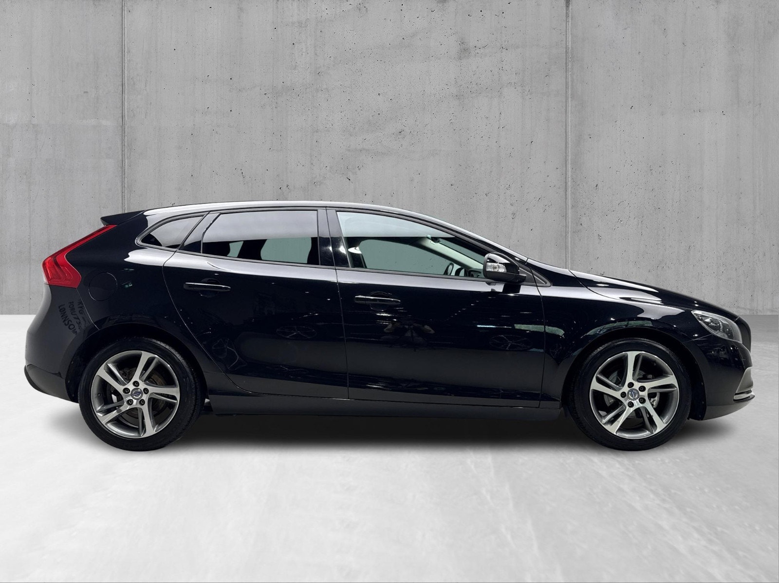 Volvo V40 D2 Manual, 6-trins, 115ps, 2015