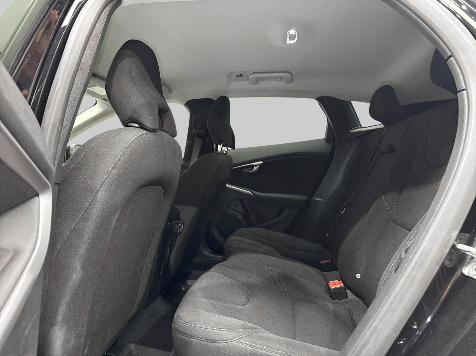 Volvo V40 D2 Manual, 6-trins, 115ps, 2015