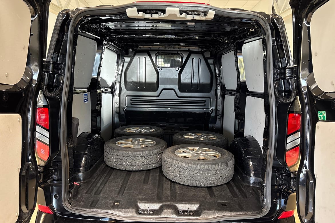 Ford Transit Custom 320 2.0 EcoBlue AWD SelectShift, 170hp, 2024
