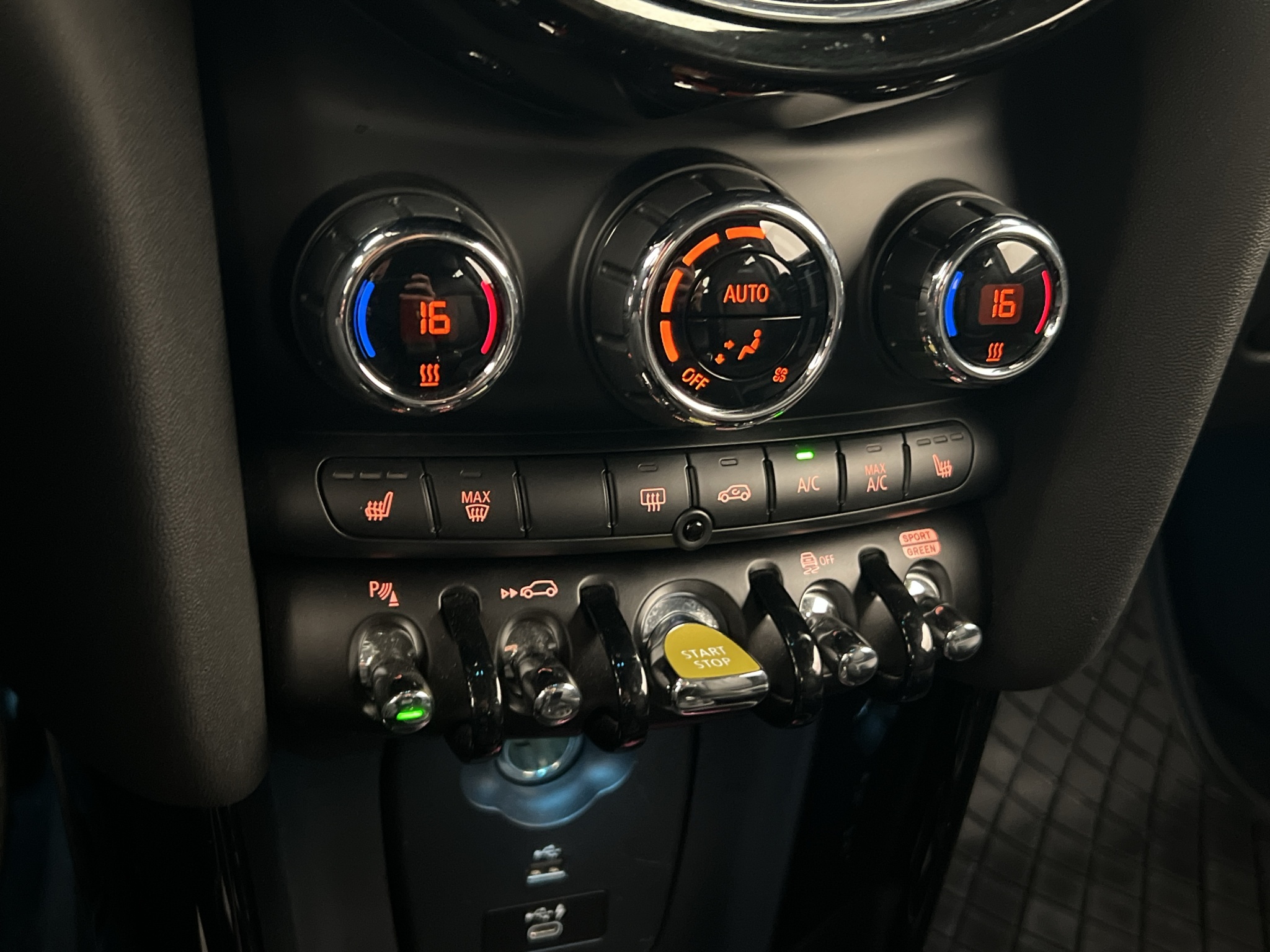 MINI Cooper SE, 184hp, 2022