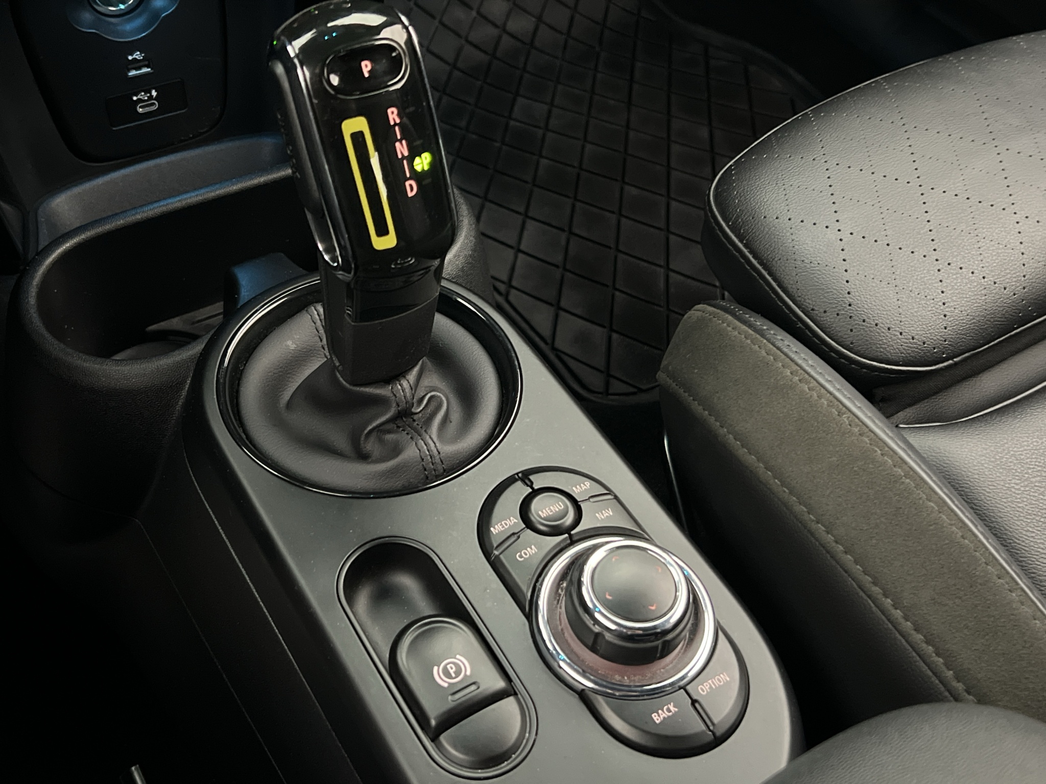 MINI Cooper SE, 184hp, 2022