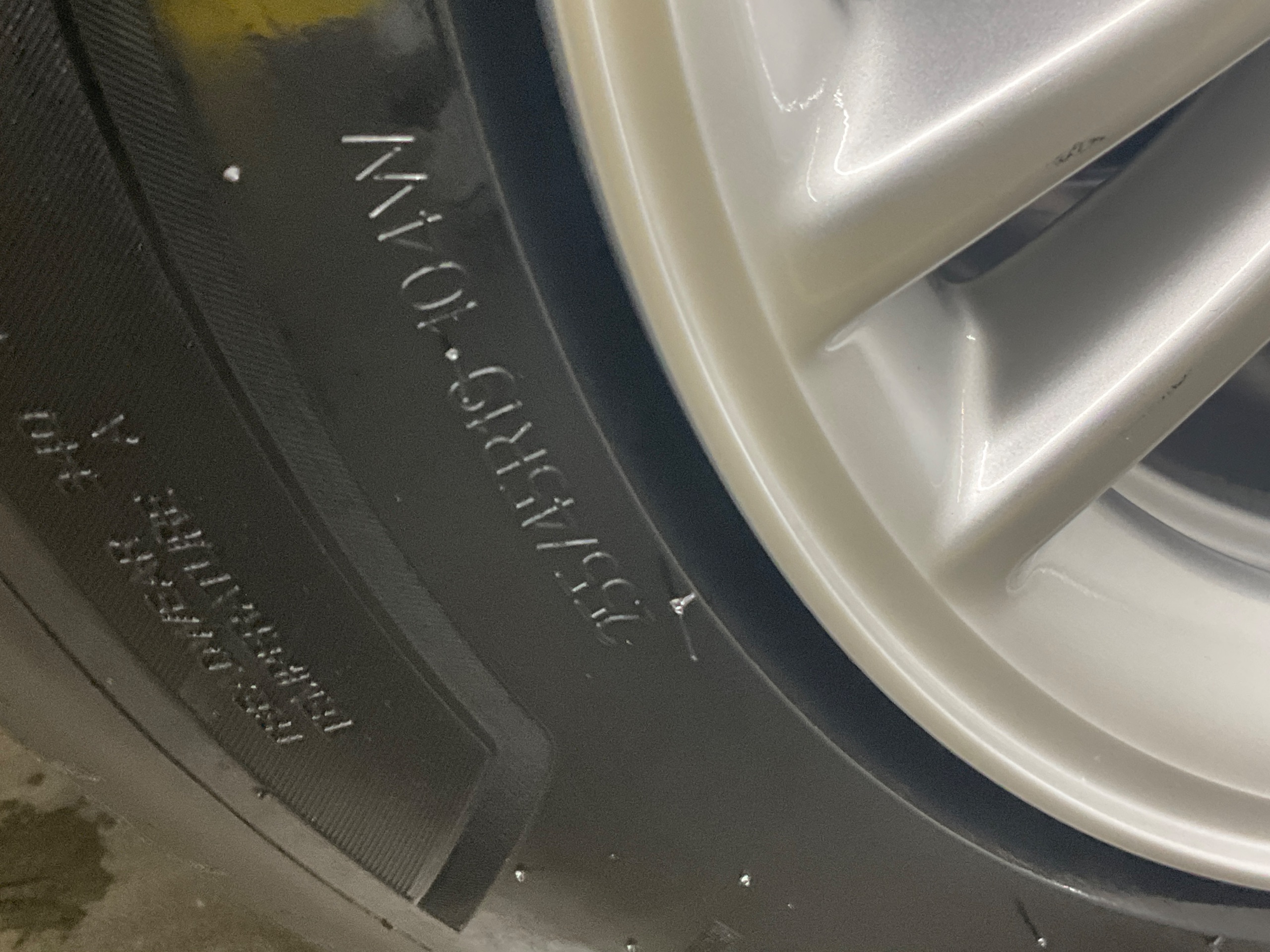 Tesla Model Y Long Range AWD, 514hp, 2023