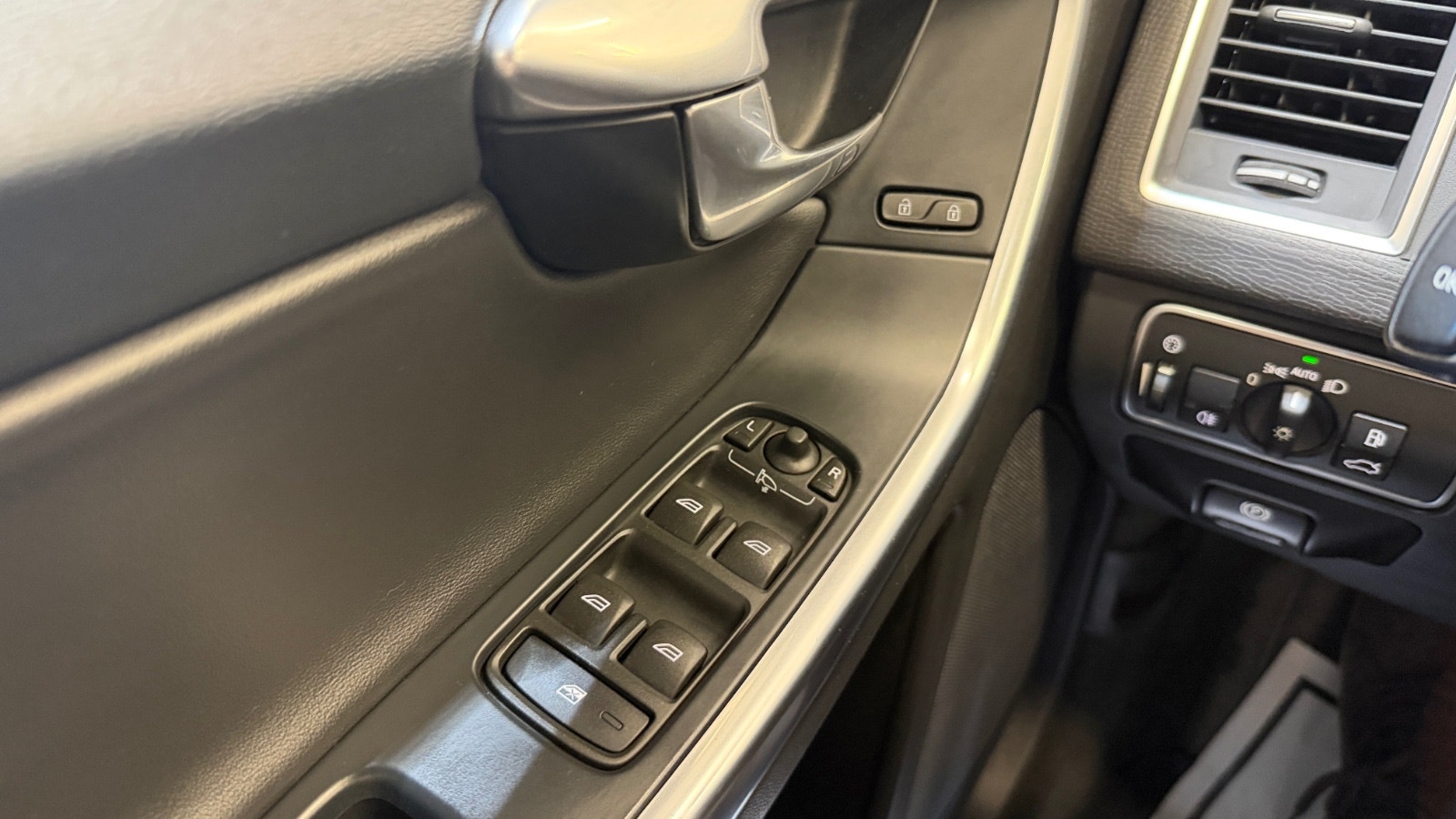 Volvo XC60 D4 AWD Geartronic, 163hp, 2015