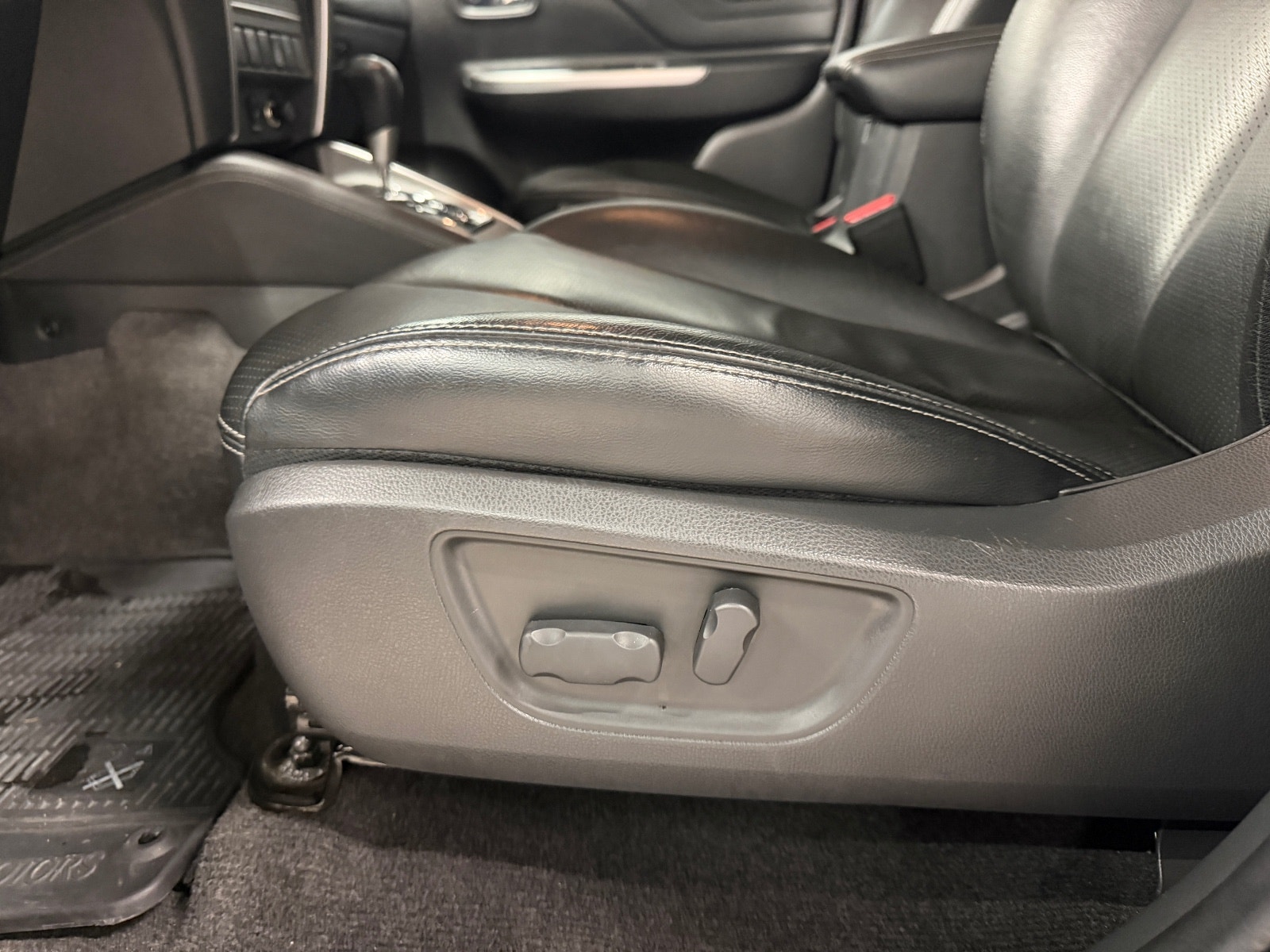 Mitsubishi L200 Dobbelcab 2.2 Di-D 4WD Automatisk, 6-trinn, 150hk, 2022