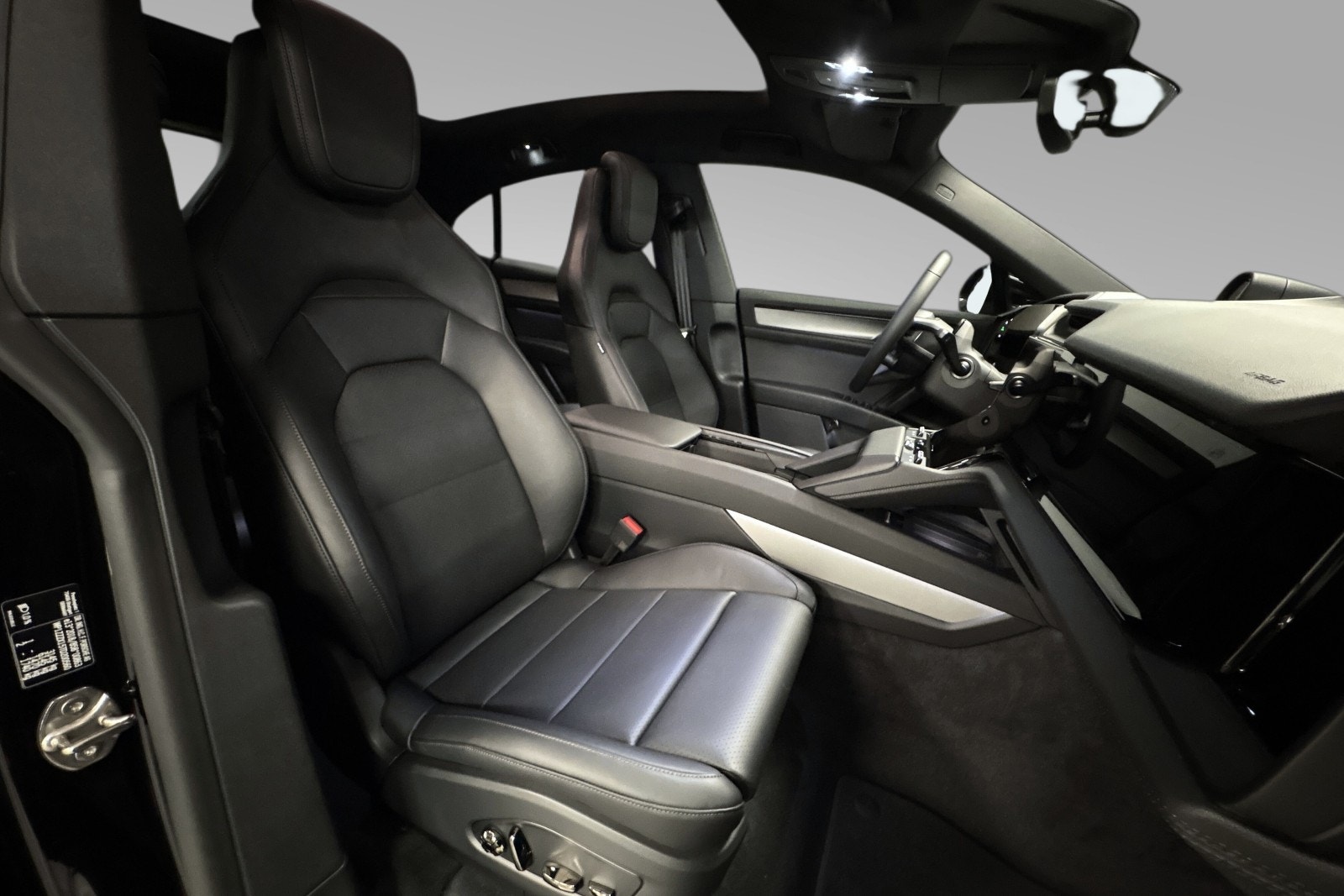 Porsche Cayenne Coupé Electric, 408ps, 2026