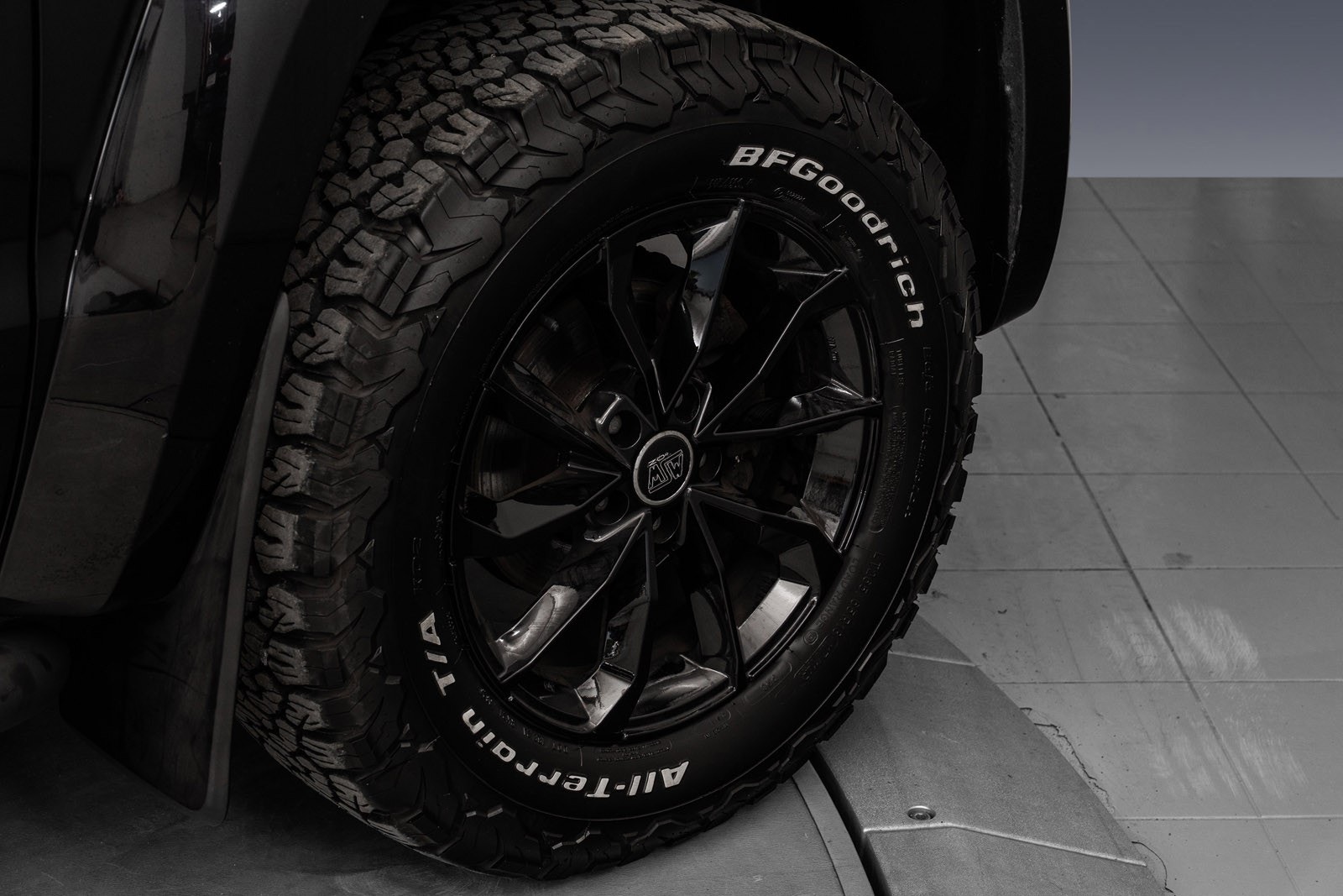 Volkswagen Amarok DoubleCab 2.8t 2.0 BiTDI 4Motion Automatic, 180hp, 2013