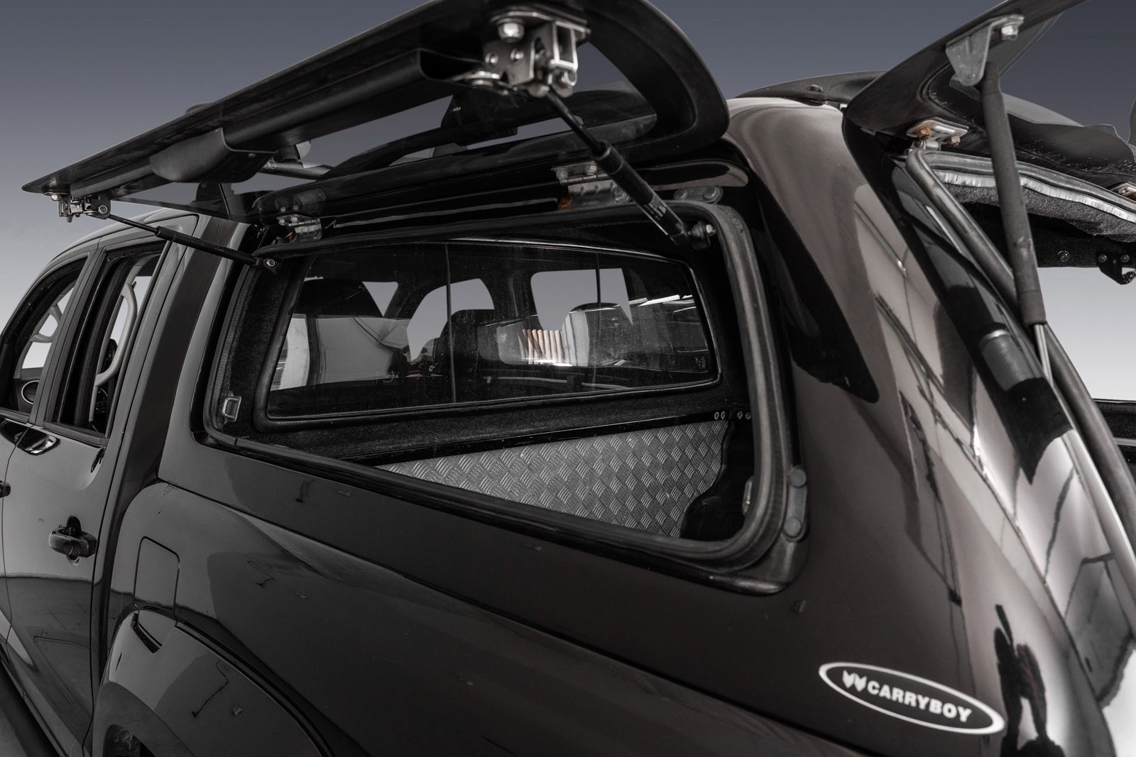 Volkswagen Amarok DoubleCab 2.8t 2.0 BiTDI 4Motion Automatic, 180hp, 2013