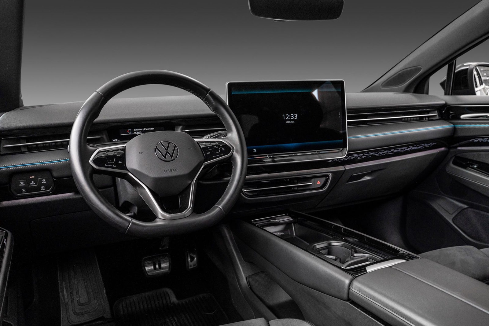 Volkswagen ID.7 Pro, 286hp, 2024