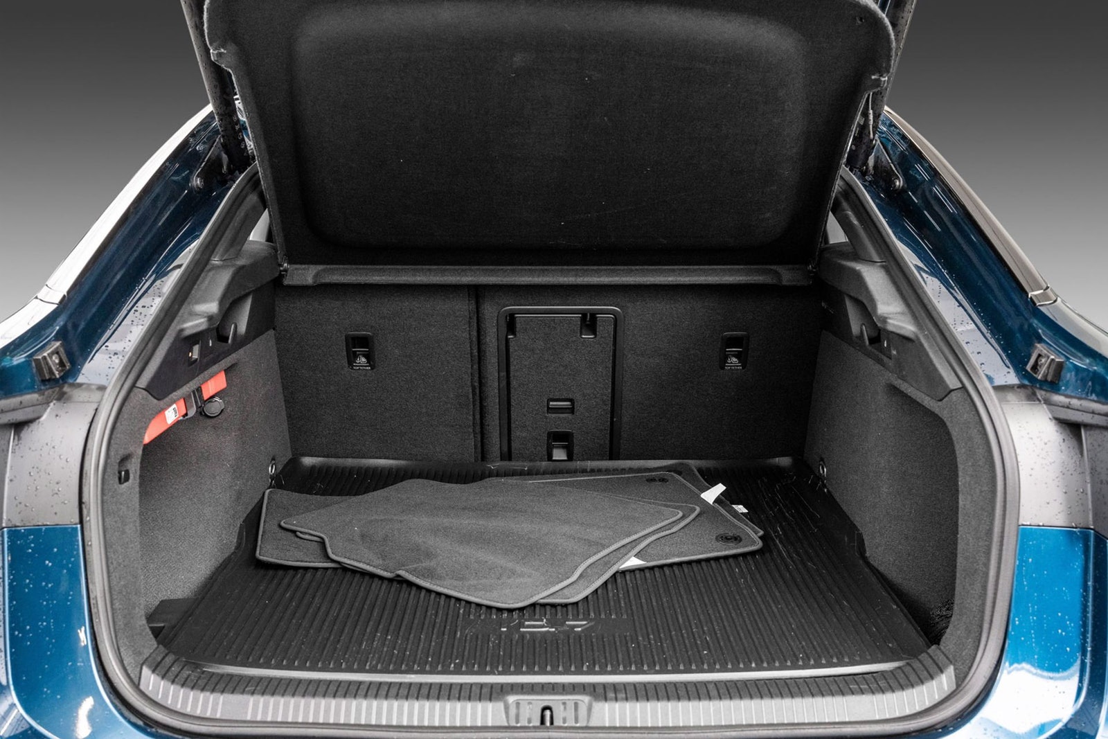 Volkswagen ID.7 Pro, 286hp, 2024