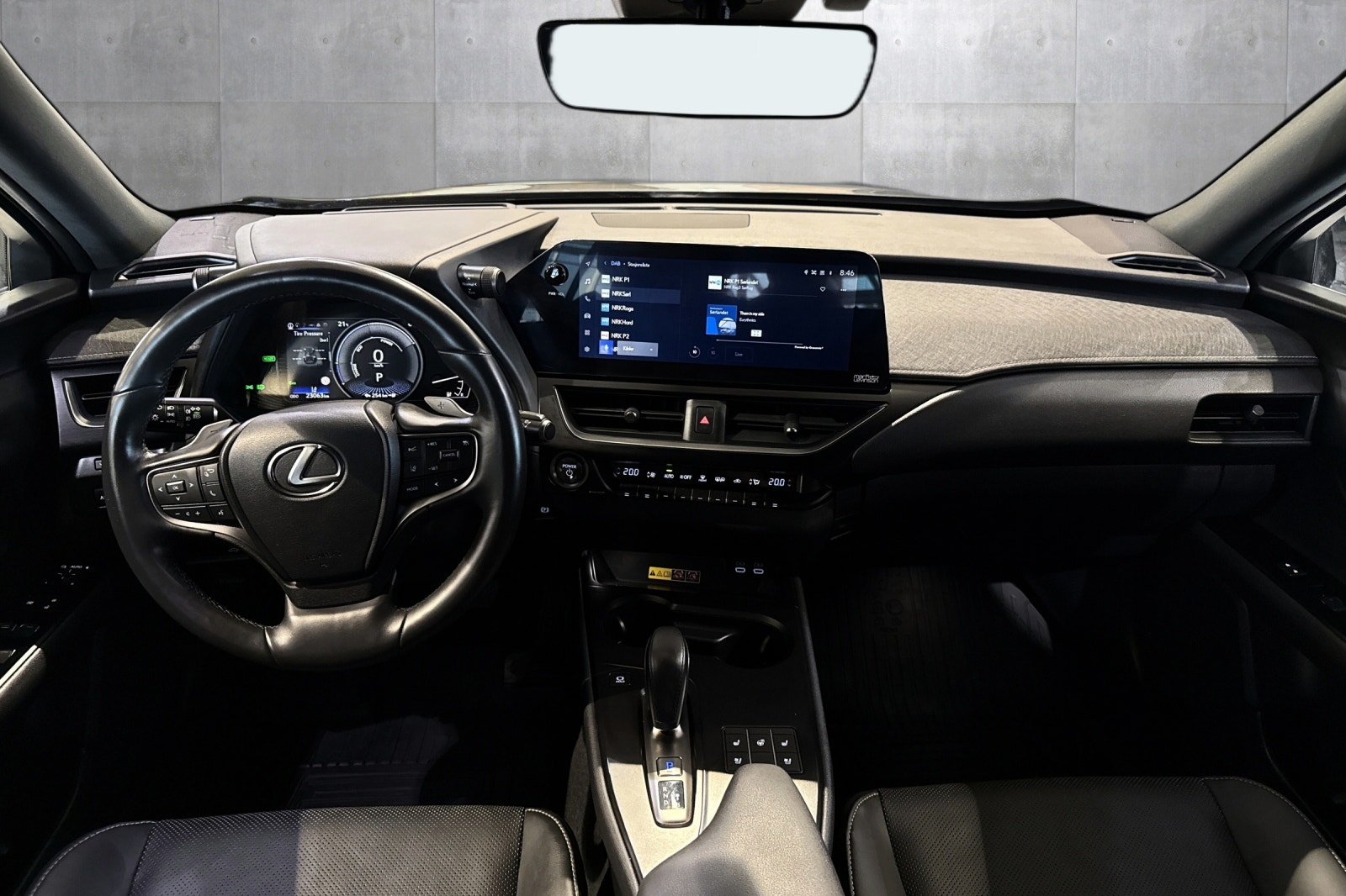 Lexus UX 300e, 204ps, 2023