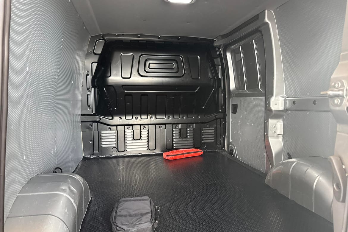 Maxus e-Deliver 3 52.5 kWh, 122ps, 2021