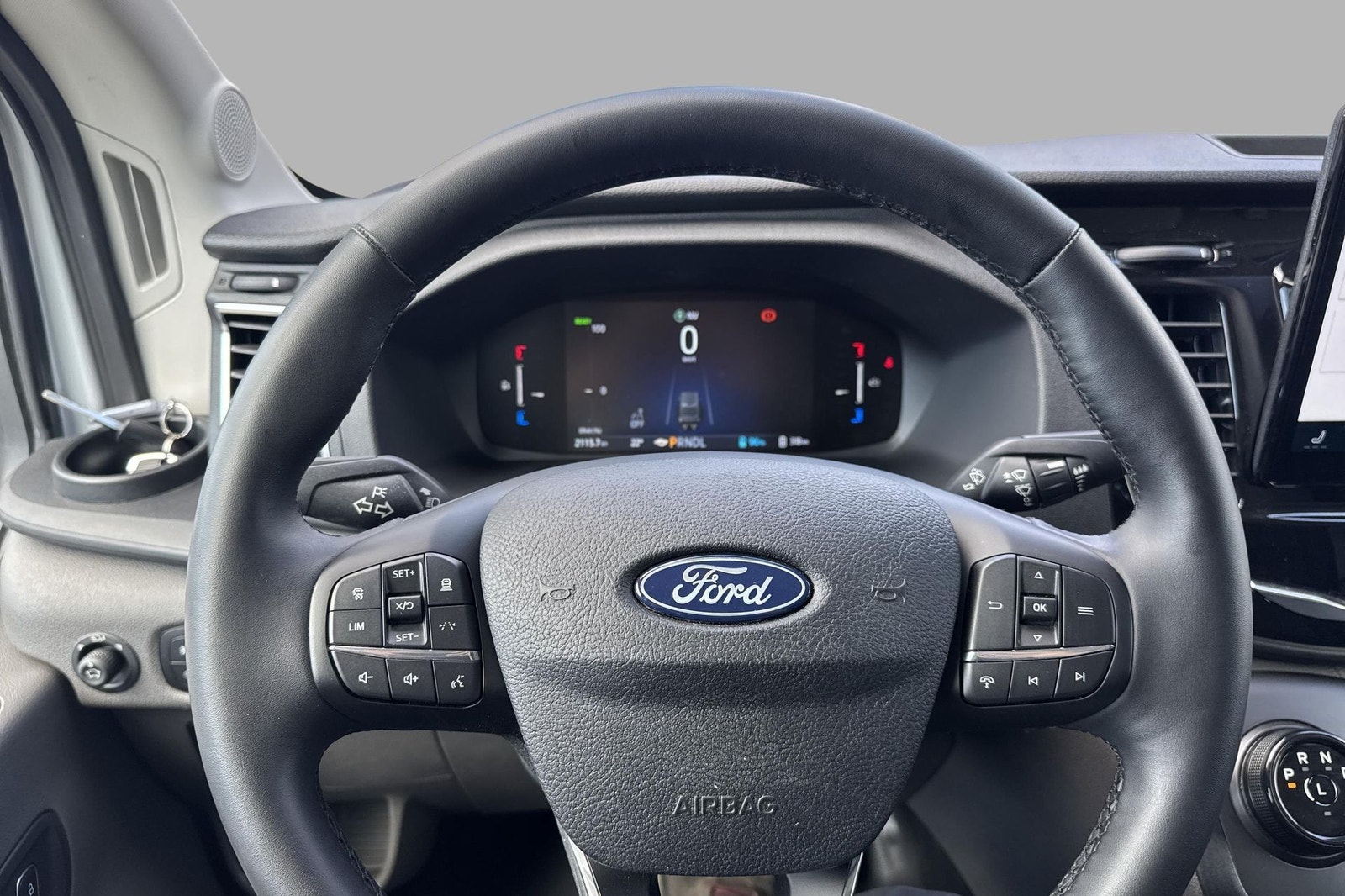 Ford E-Transit 425, 269hp, 2025