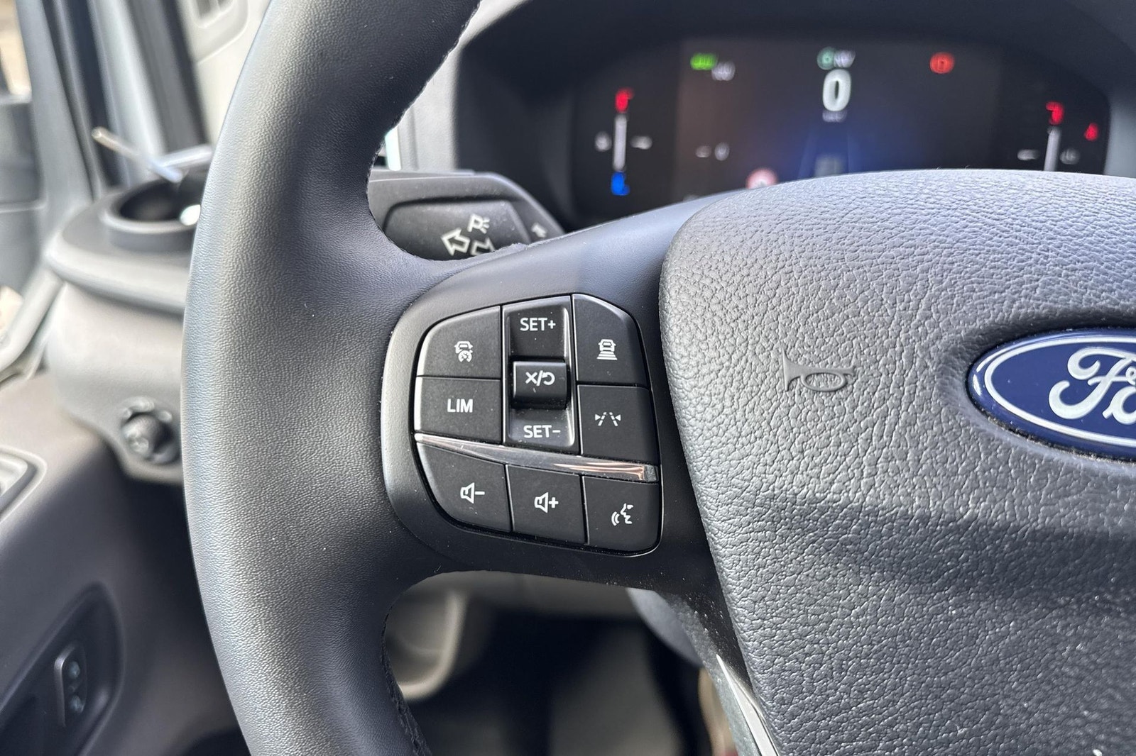 Ford E-Transit 425, 269hp, 2025