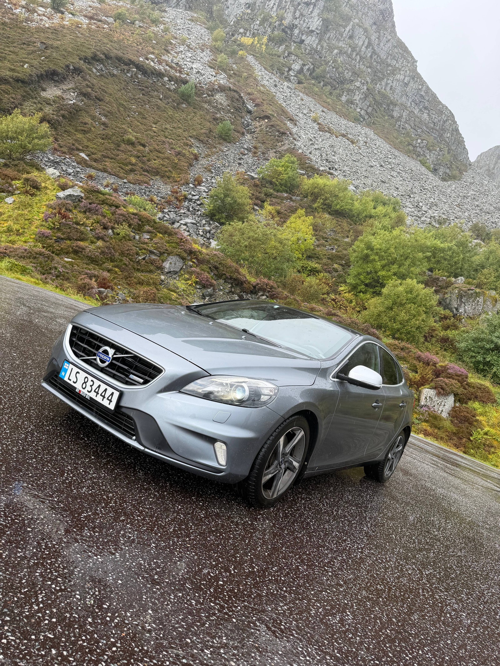 Volvo V40 D2 Powershift 6, 6-trins, 115ps, 2015