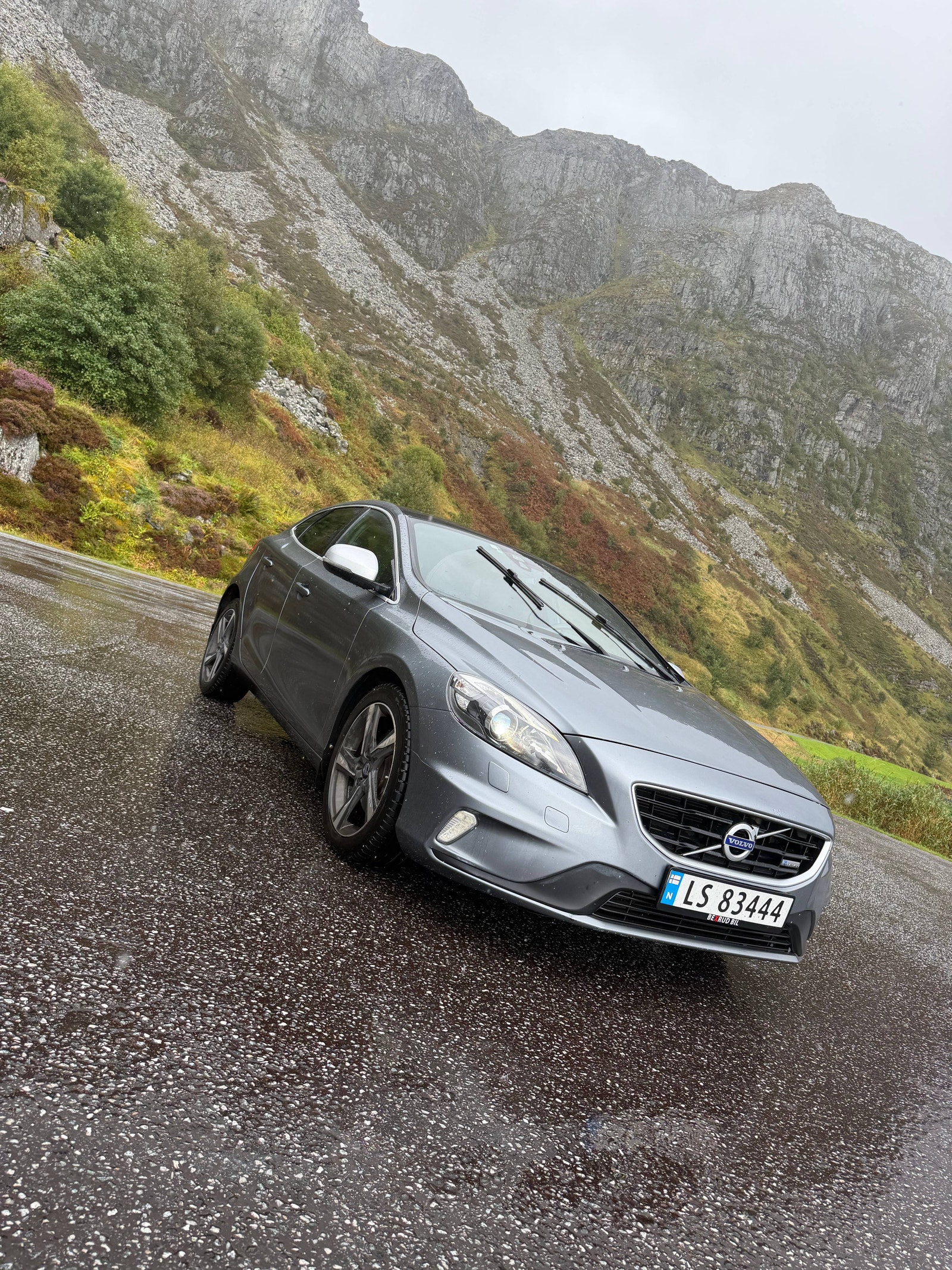 Volvo V40 D2 Powershift 6, 6-trins, 115ps, 2015