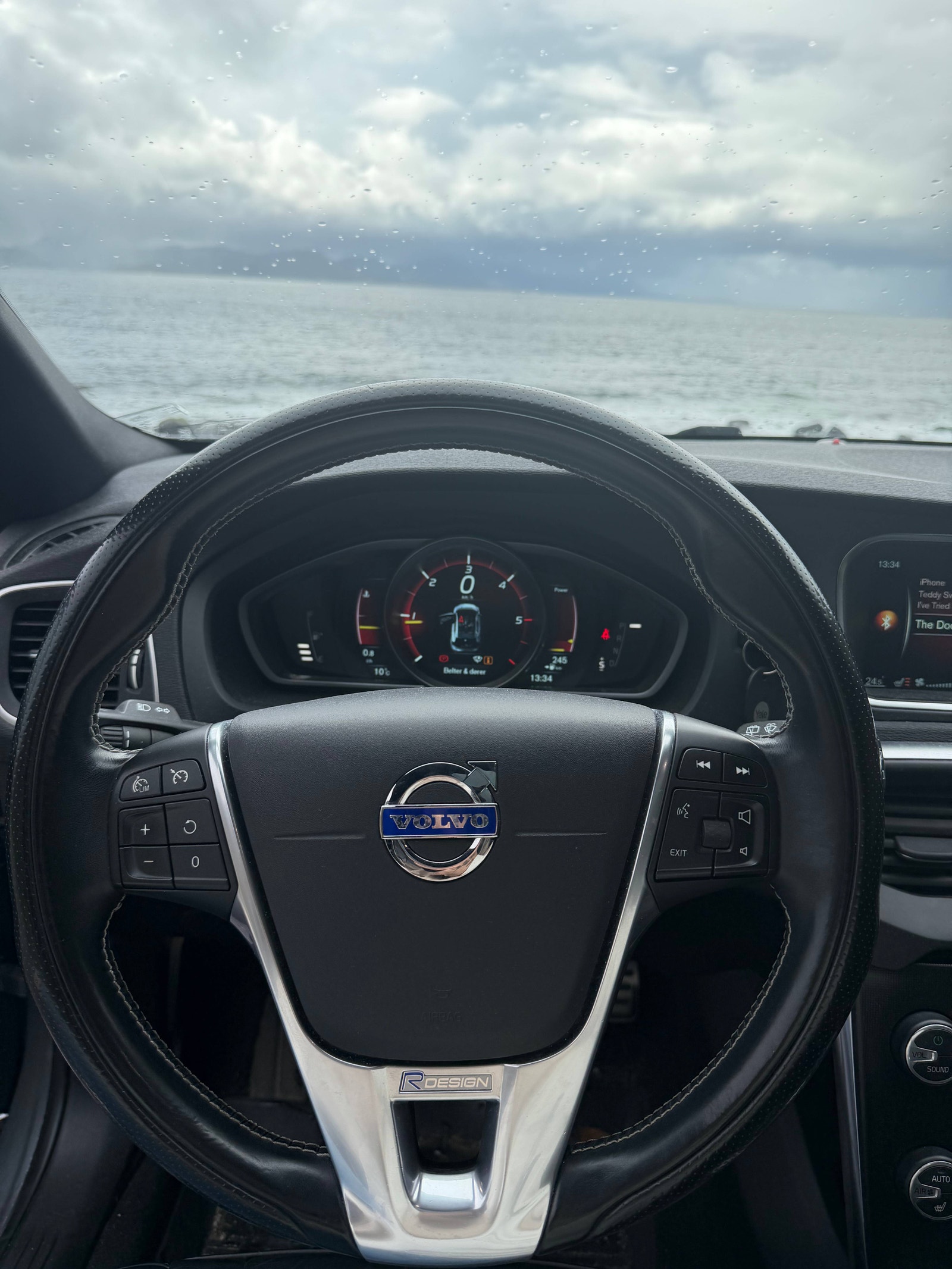 Volvo V40 D2 Powershift 6, 6-trins, 115ps, 2015