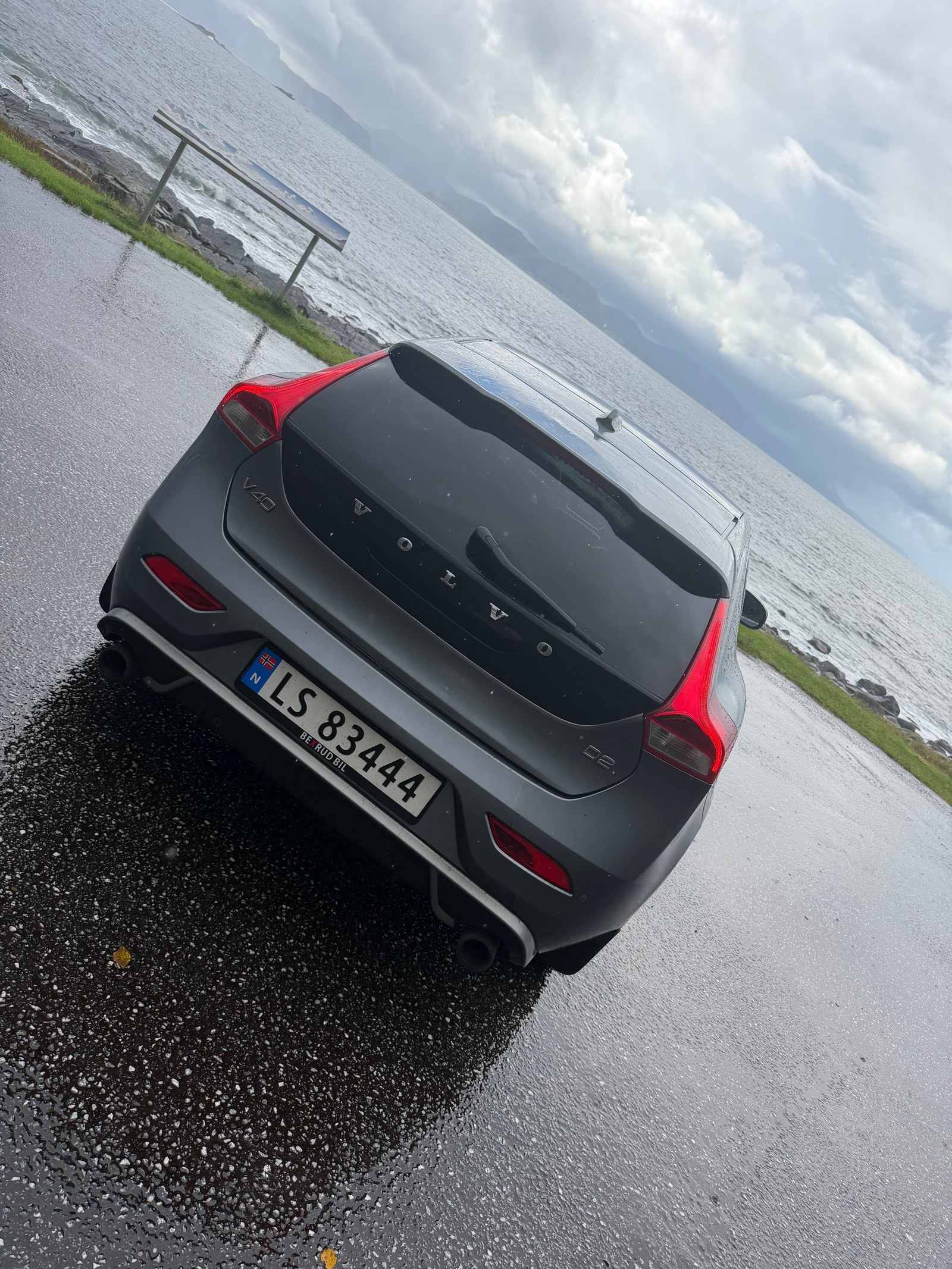 Volvo V40 D2 Powershift 6, 6-trins, 115ps, 2015