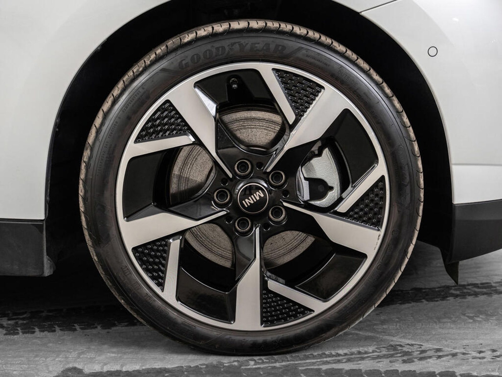 MINI Cooper SE, 218hp, 2024