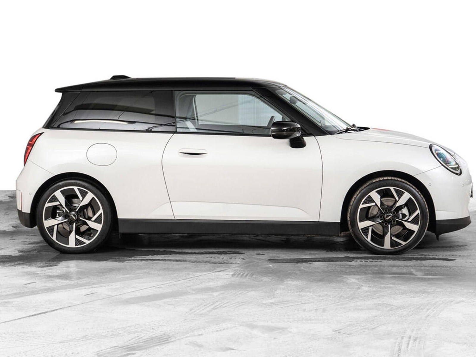 MINI Cooper SE, 218hp, 2024