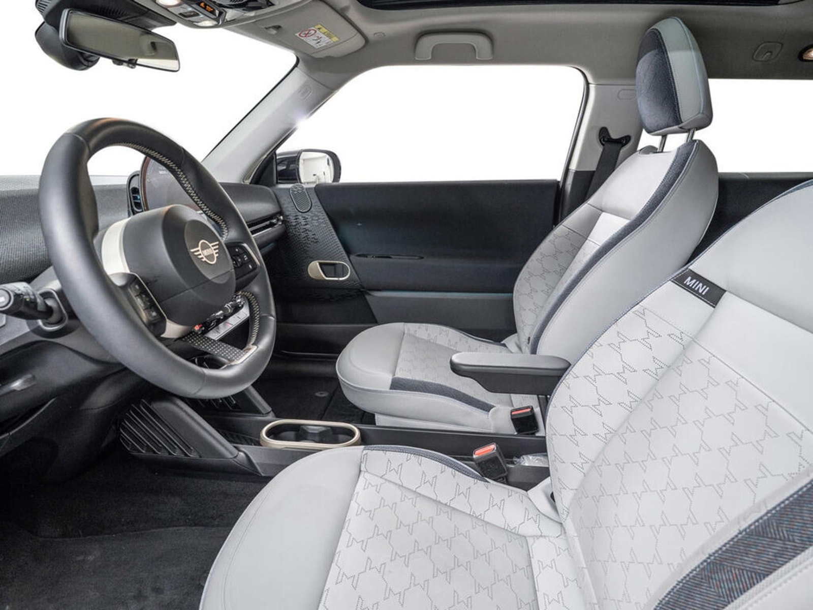 MINI Cooper SE, 218hp, 2024