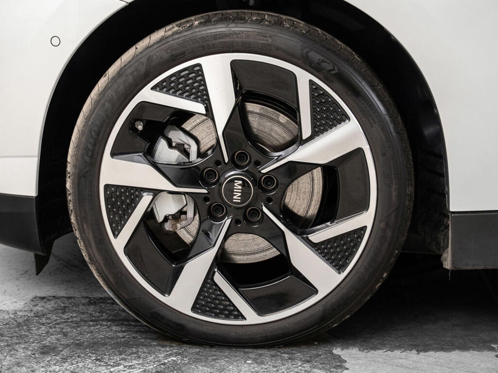 MINI Cooper SE, 218hp, 2024