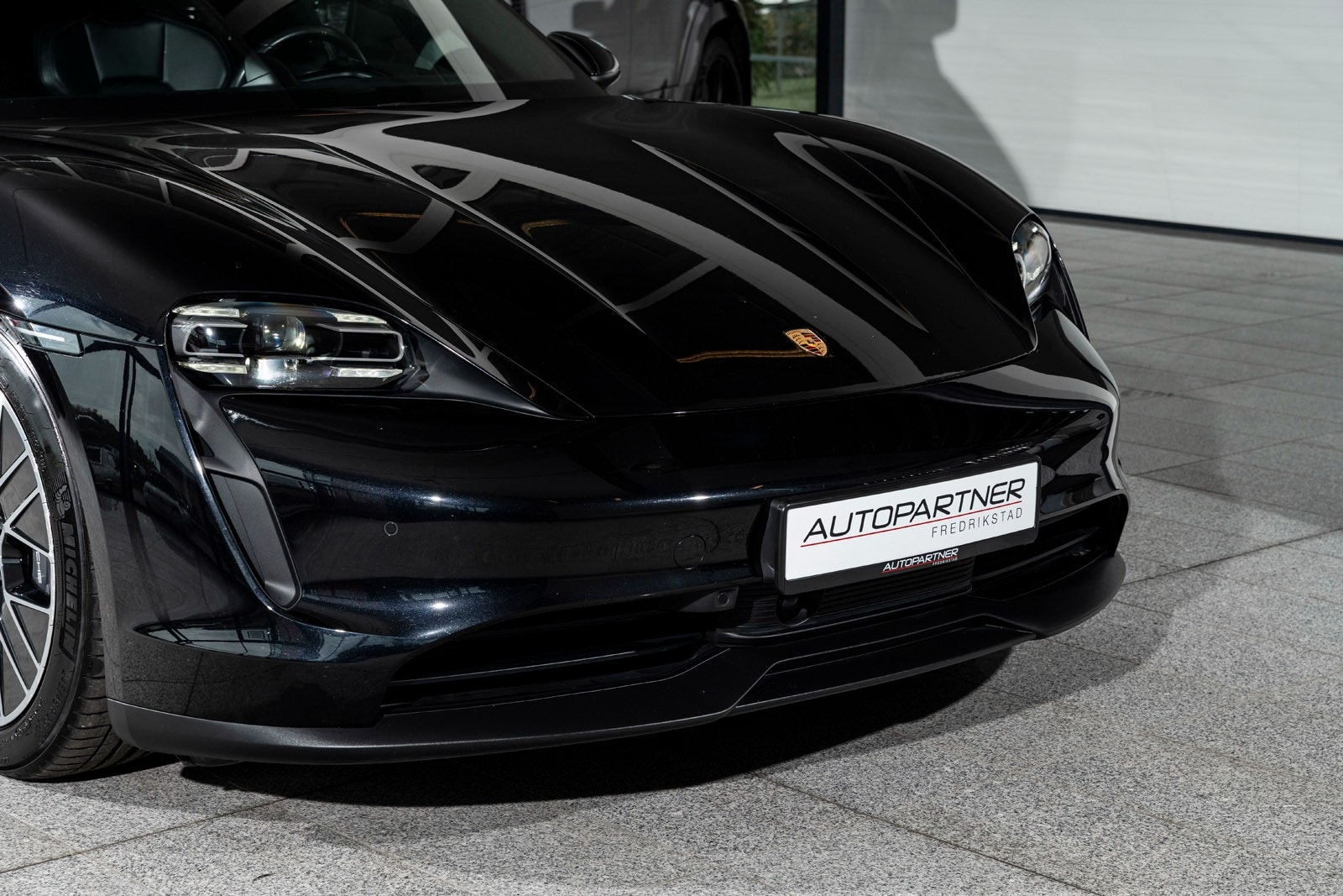 Porsche Taycan Direct Drive/Automatic, 381hp, 2021