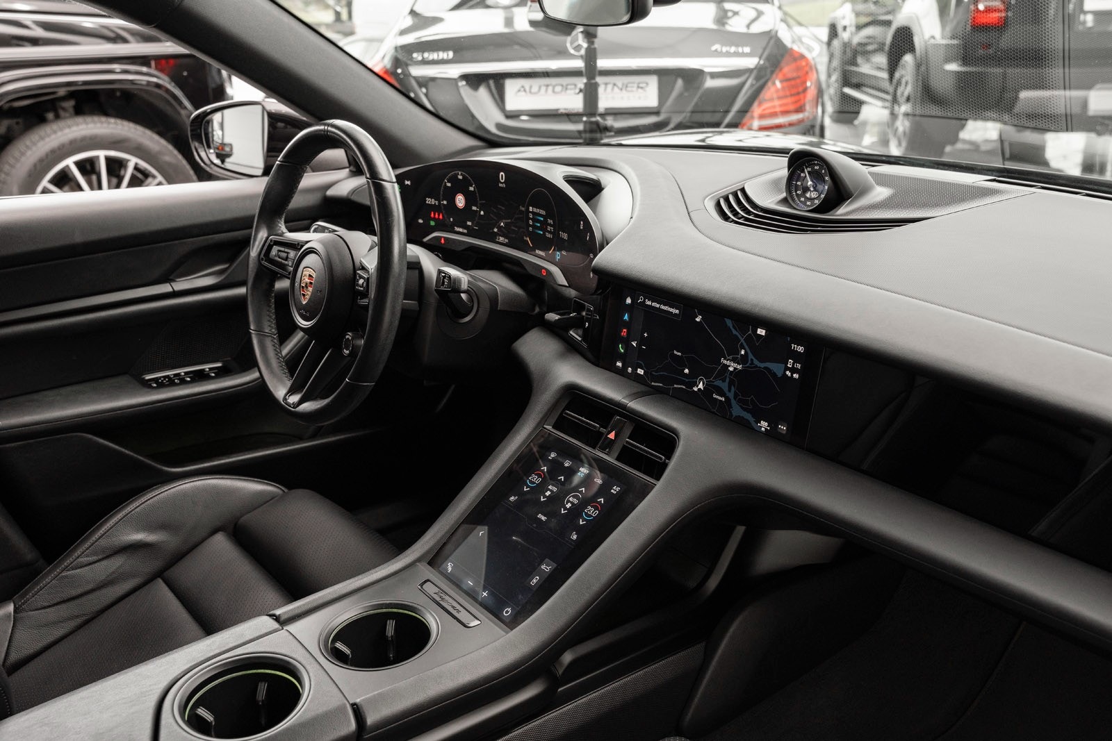 Porsche Taycan Direct Drive/Automatic, 381hp, 2021