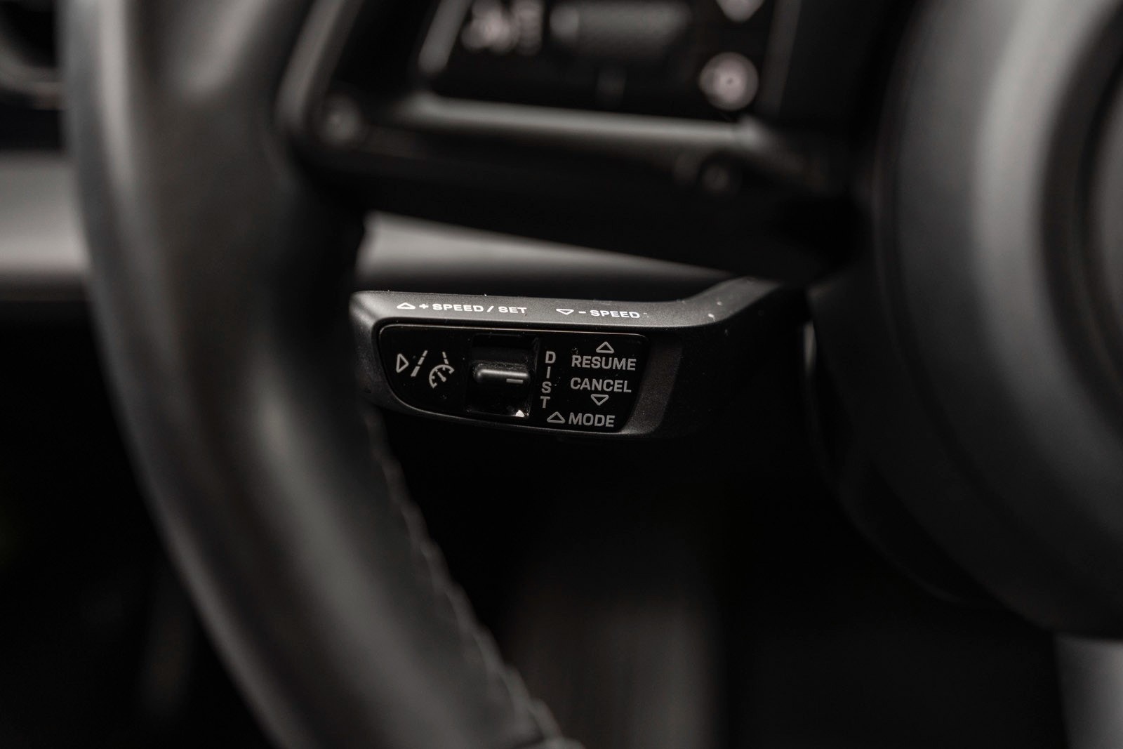 Porsche Taycan Direct Drive/Automatic, 381hp, 2021