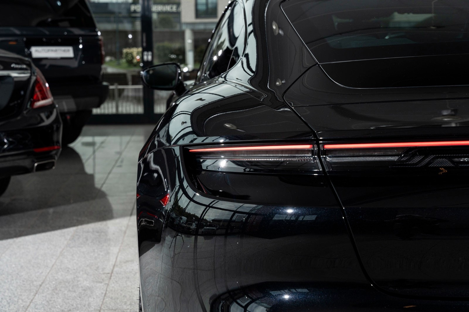 Porsche Taycan Direct Drive/Automatic, 381hp, 2021