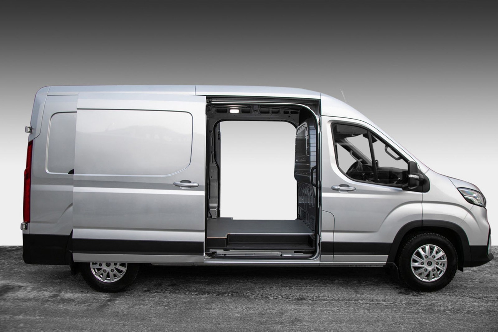 Maxus e-Deliver 9 72 kWh, 204hp, 2023