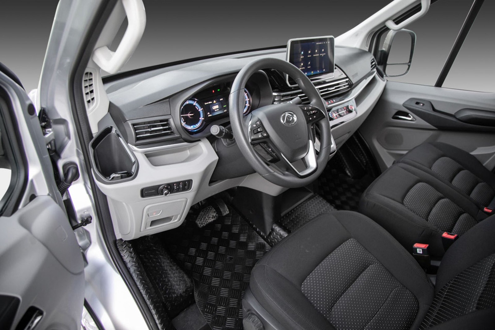 Maxus e-Deliver 9 72 kWh, 204hp, 2023