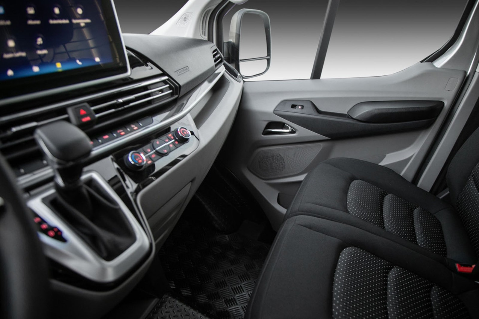 Maxus e-Deliver 9 72 kWh, 204hp, 2023