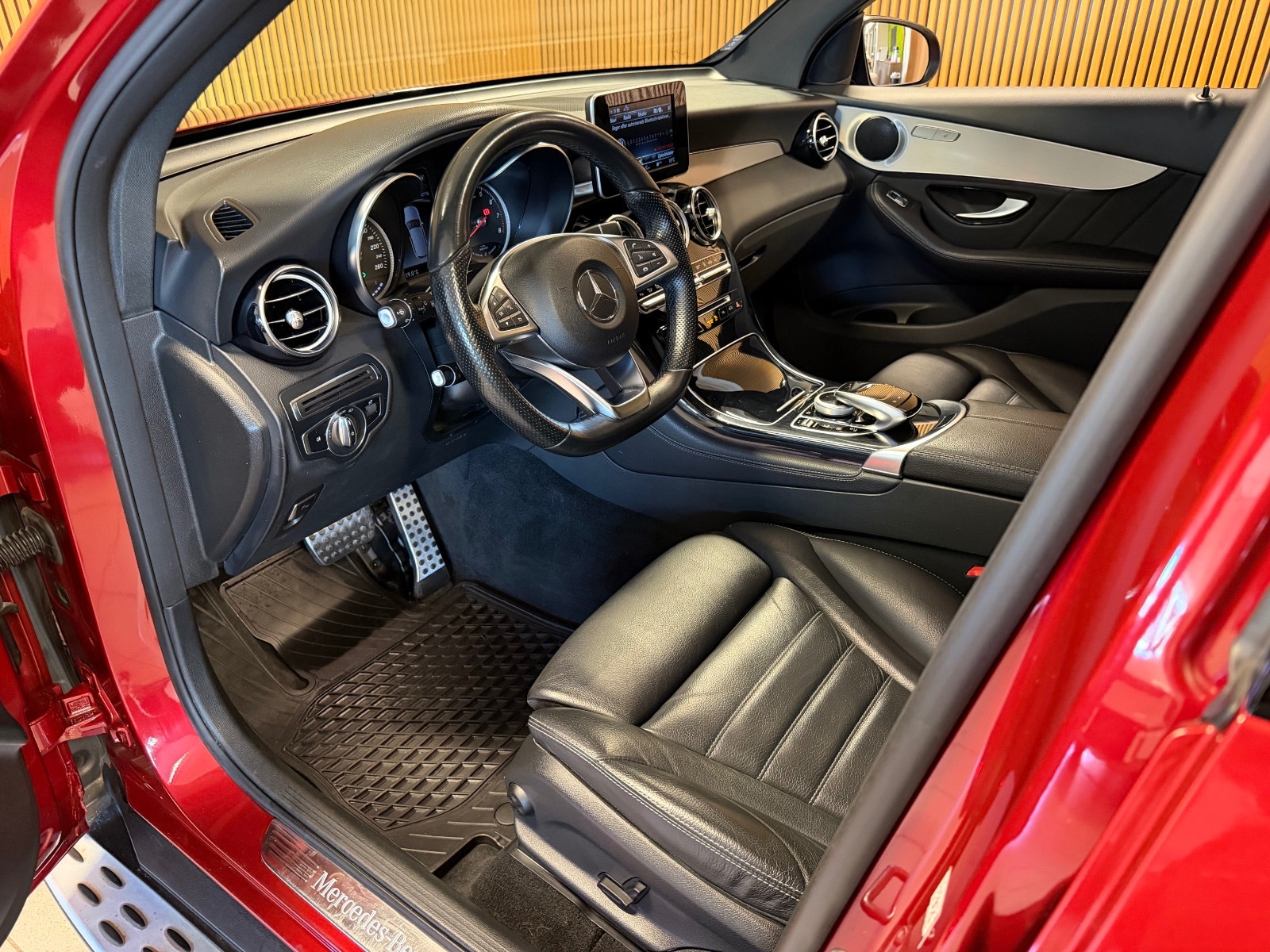 Mercedes-Benz GLC 350 e 4MATIC 7G-Tronic Plus, 327ps, 2018
