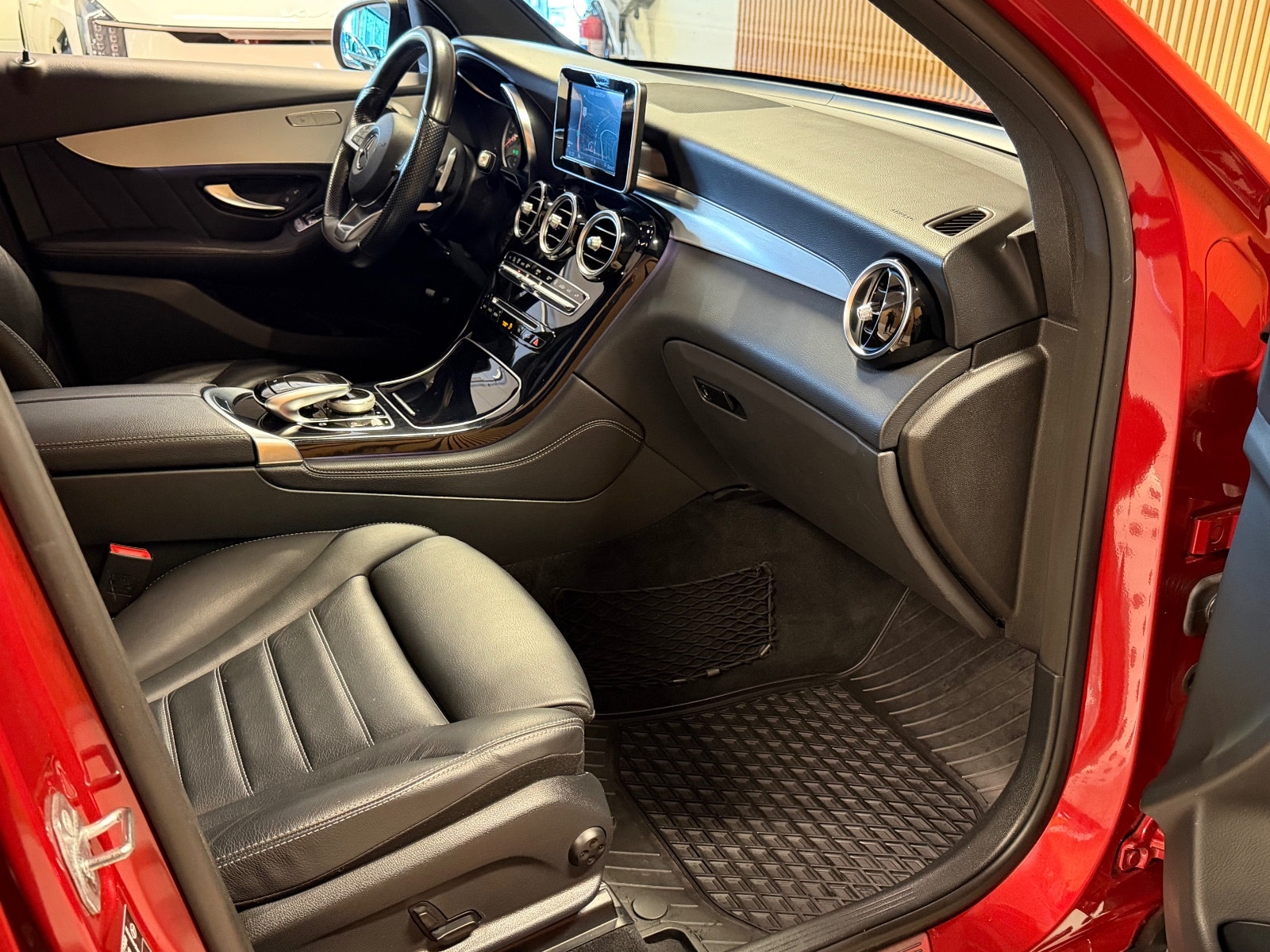 Mercedes-Benz GLC 350 e 4MATIC 7G-Tronic Plus, 327ps, 2018