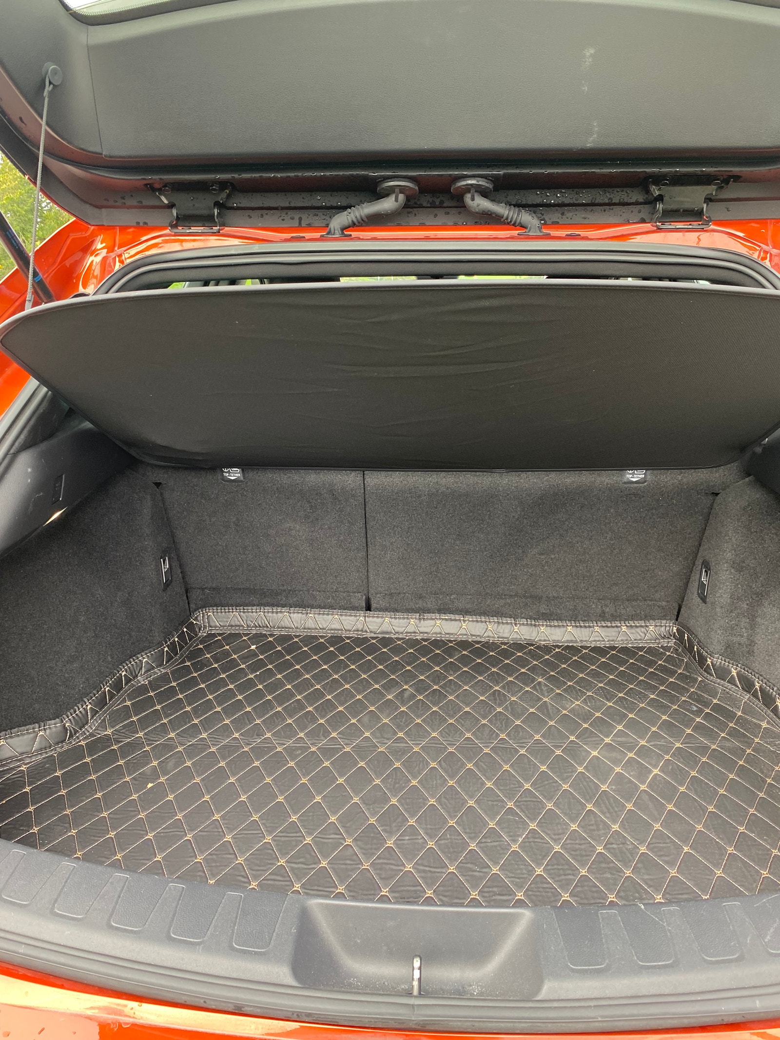 Lexus UX 300e, 204hk, 2023