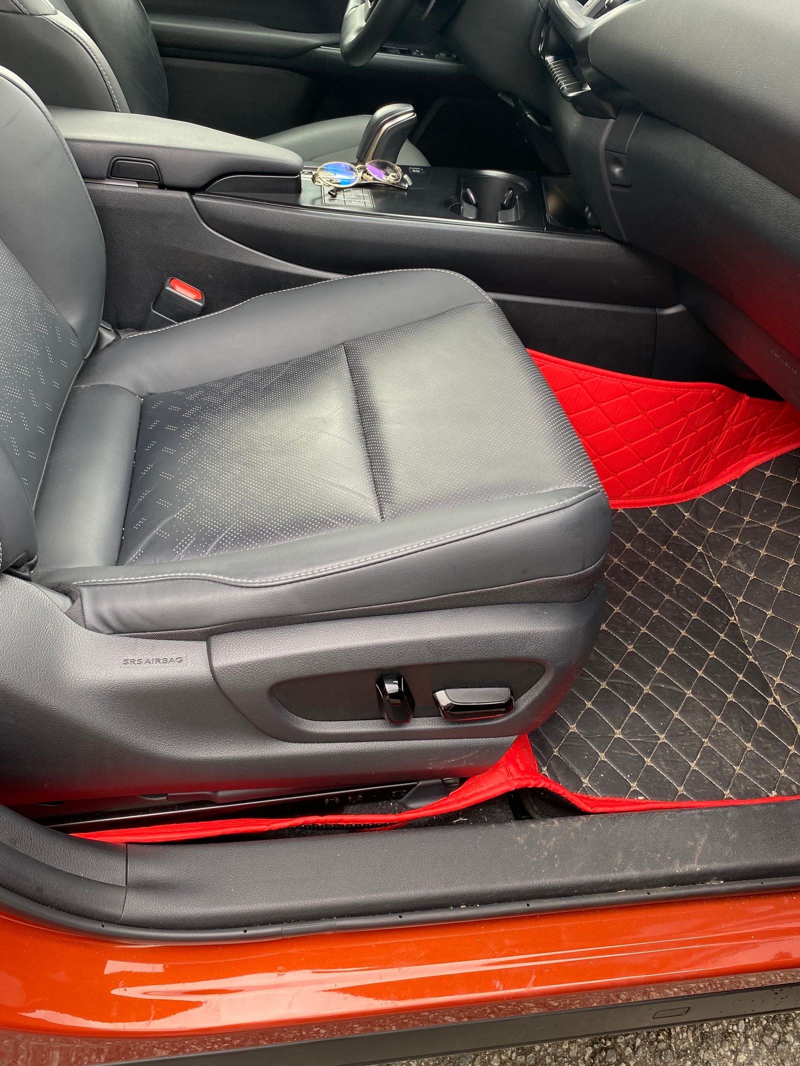 Lexus UX 300e, 204hk, 2023